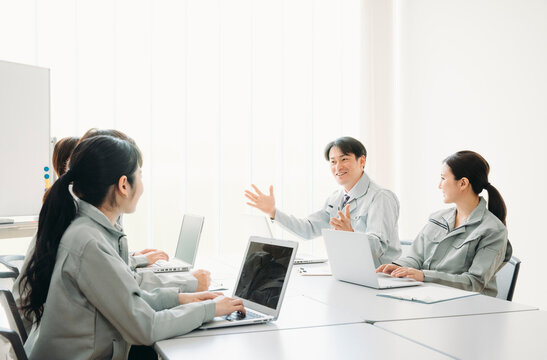 工場での仕事