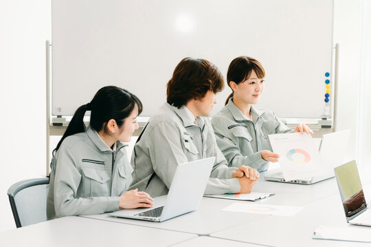 工場での仕事